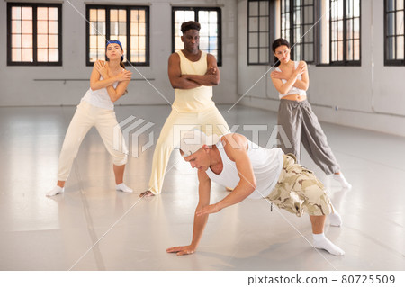 Male dancer enjoying dancing break dance 80725509