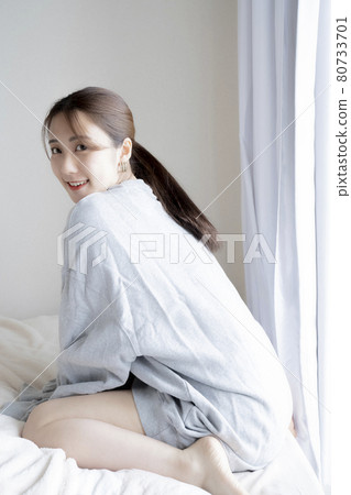一個美麗的女人的肖像 80733701