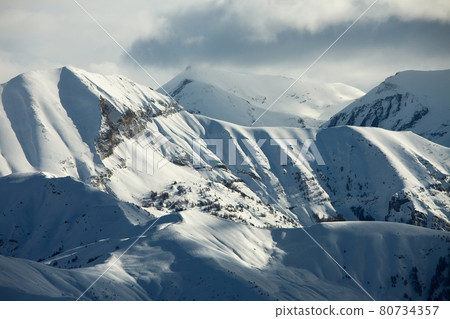 Mountains Mountains 80734357