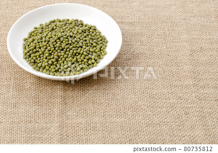 Mung beans, Yaesu, Bun beans, Mung beans Mung beans, Yaesu, Bun beans, Mung beans 80735812