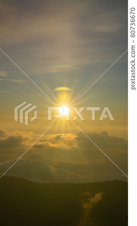 The morning sun in the Northern Alps 80736670