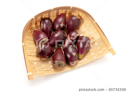 Petit cactus fruit 80738398