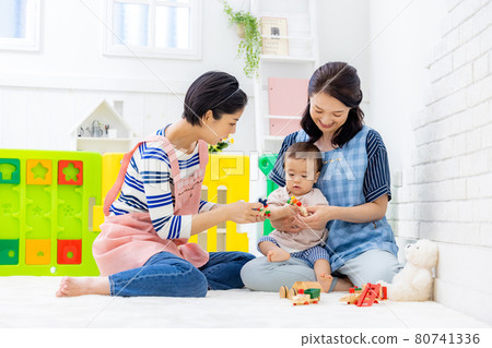 Nursery baby teacher 80741336