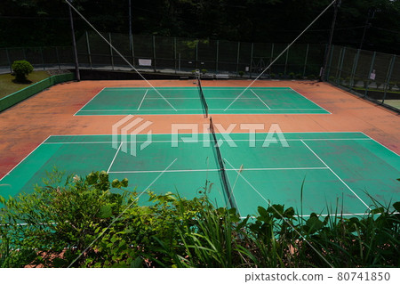 Nobody's Tennis Court 80741850