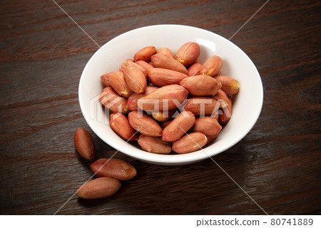 Peeled peanuts Peeled peanuts 80741889