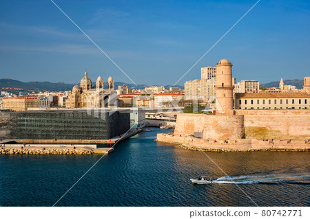 Marseille Old Port and Fort Saint-Jean. Marseille, France Marseille Old Port and Fort Saint-Jean. Marseille, France 80742771