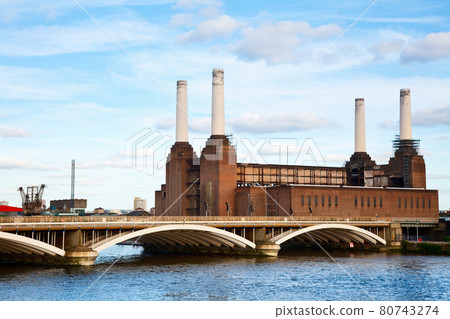 Battersea Power Station 80743274