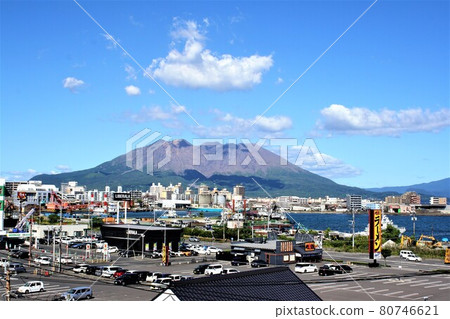 Kagoshima City Taniyama Port and Sakurajima 80746621