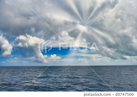 On the way to Okinawa / Kudaka Island 80747500