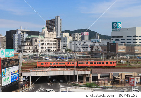 Shimonoseki Station and Kiha 47 80748155