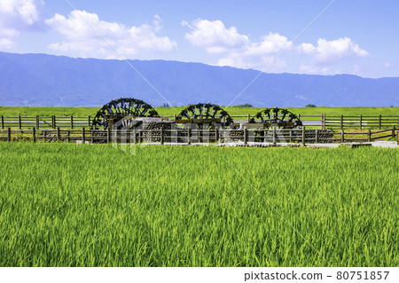 Hishino Triple Water Wheels, the oldest water wheel in Japan (Asakura City, Fukuoka Prefecture) Hishino Triple Water Wheels, the oldest water wheel in Japan (Asakura City, Fukuoka Prefecture) 80751857