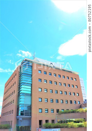 Matsubara City Hall 80752195