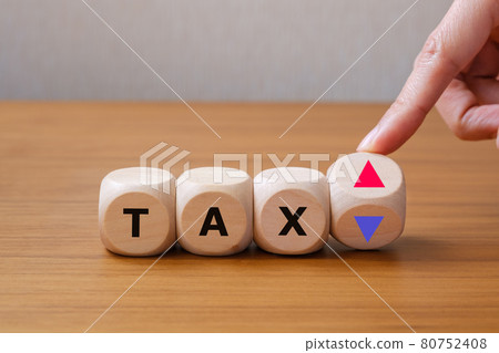 增稅減稅選擇手換骰子 80752408