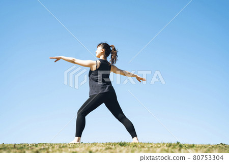 Exercise / sports / yoga 80753304