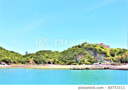 Namihaya Beach, Wakayama Prefecture 80753311