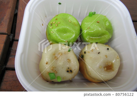 Xiaolongbao 80756122
