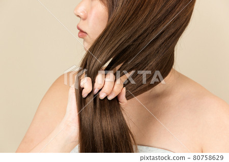 Hair damage. Hair damage. 80758629