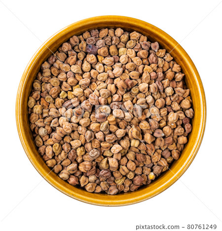 raw black chickpeas in round bowl cutout 80761249