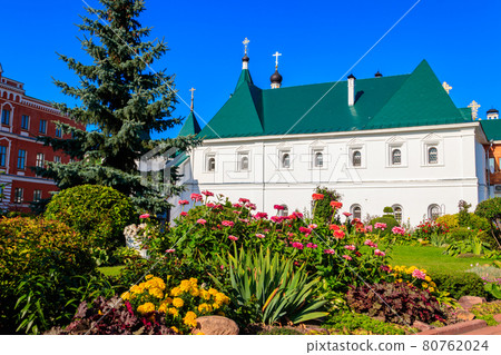 Hegumen's chambers (XVII century) with the Church of St. Basil of Ryazan of Transfiguration monastery in Murom, Russia 80762024