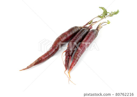 Violet carrots and leaves 80762216