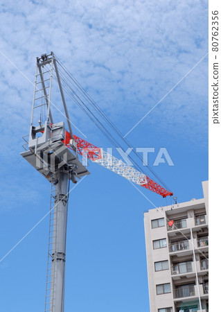 Climbing crane 80762356