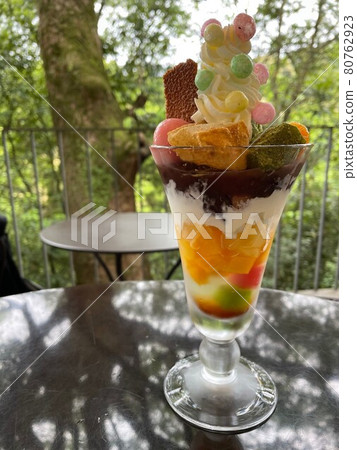 Cafe and parfait Cafe and parfait 80762923