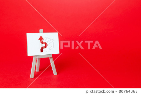 An easel with a curved arrow avoiding an obstacle. Deviation from route, side mission. Purposefulness and perseverance, confident movement towards the assigned goal. Maneuvering, taking right action. 80764365