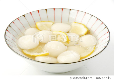 Shiratama dumpling lemon syrup Shiratama dumpling lemon syrup 80764619