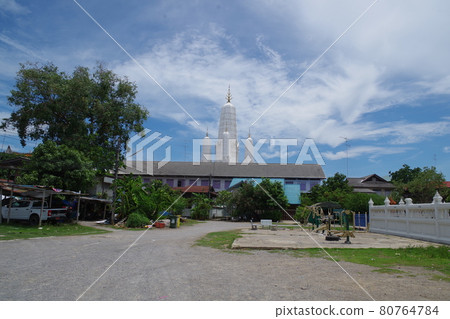 Thai Phetchaburi Wat Mahathat Wolawihan 80764784