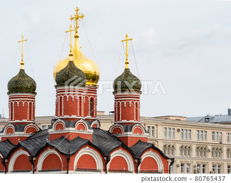 view of Znamensky Cathedral in Moscow 80765437