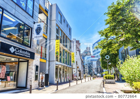 東京澀谷澀谷貓街的城市景觀 東京澀谷澀谷貓街的城市景觀 80772664