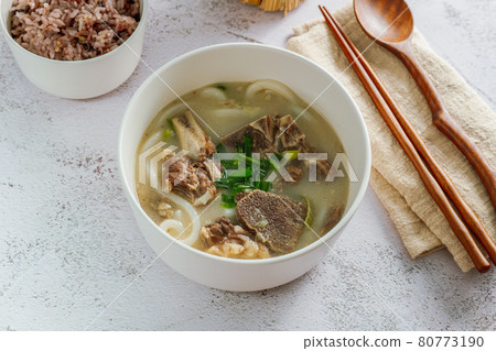 韓國料理排骨湯 80773190