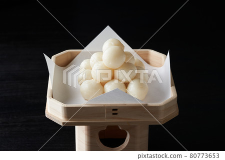 三寶上的月見餃子 80773653