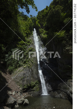 Mikami Falls in Hayakawa Town, Minamikoma District, Yamanashi Prefecture Mikami Falls in Hayakawa Town, Minamikoma District, Yamanashi Prefecture 80774182