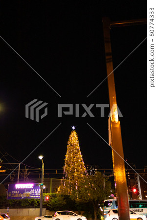 Christmas tower at night in Hiroshima city. 80774333