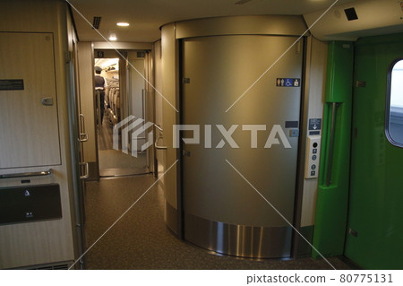 Hokkaido Shinkansen H5 series (multipurpose room) Hokkaido Shinkansen H5 series (multipurpose room) 80775131