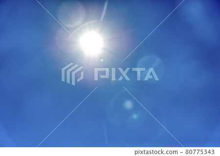 夏天的天空和太陽橫濱 夏天的天空和太陽橫濱 80775343