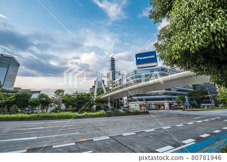 《愛知縣》名古屋街景榮櫻大道久屋十字路口 80781946