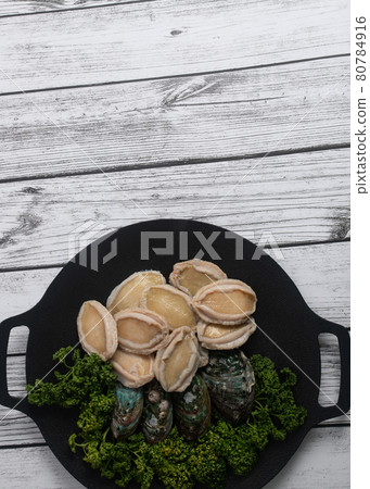abalone abalone 80784916