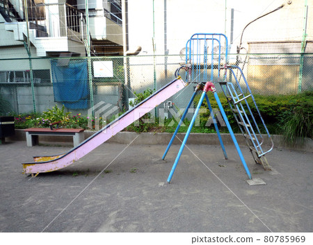 Park, slide Park, slide 80785969