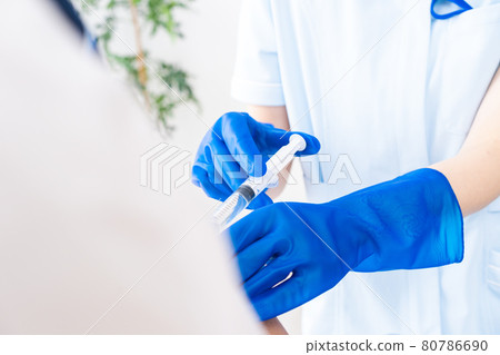 接種疫苗的男性 80786690