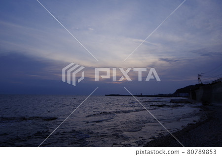 Evening view and the sea in Minamichita Town 80789853