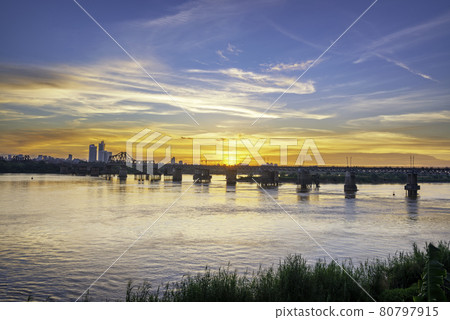 The Long Bien brige in Ha Noi Capital, viet nam The Long Bien brige in Ha Noi Capital, viet nam 80797915