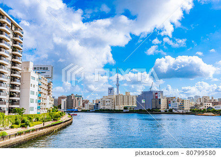 Cityscape of Tokyo Scenery around Kiyosu Bridge 80799580