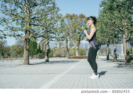 Women training at the park Women training at the park 80802455