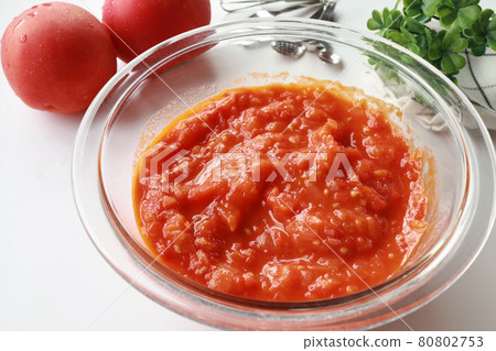Homemade tomato sauce 80802753