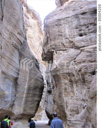 Petra ruins 80804208