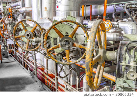 工廠內部（工廠、化工廠、發電、廠房） 80805334