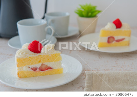 Shortcake close-up material 80806473