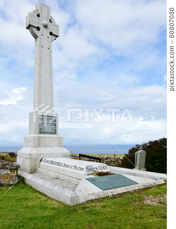 Grave of Flora MacDonald Grave of Flora MacDonald 80807080